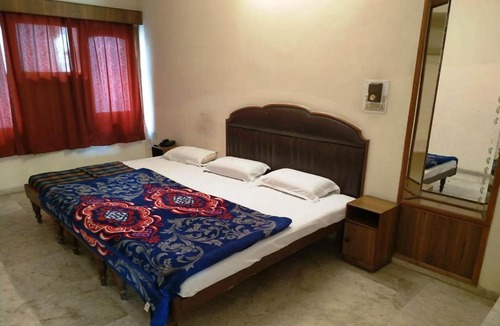 Udaipur City Centre Hotel | Hotel Vinayakam