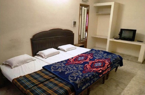 Udaipur City Centre Hotel | Hotel Vinayakam