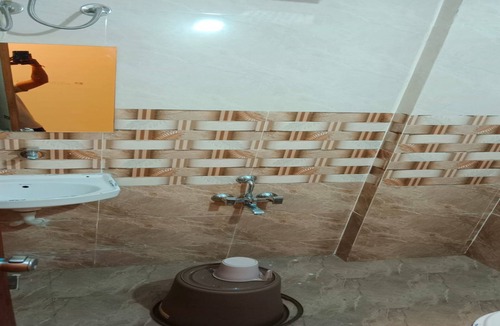 Anand Hotel | Hotel VR Inn