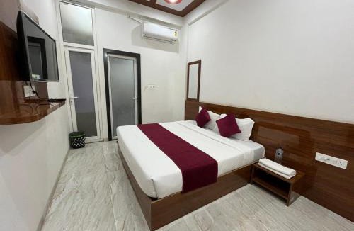 Khatu Hotel | Hotel welcome & restaurant