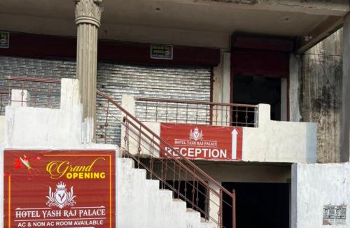 Raebareli Hotel | Hotel yash raj Palace Raibarelly