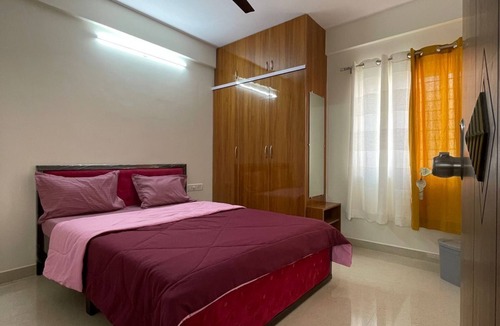Sector 2 Apartment | Hsr Lodestone By Newstays