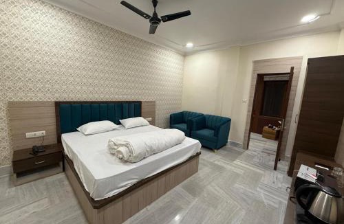 Civil Lines Hotel | Icon Residency Inn