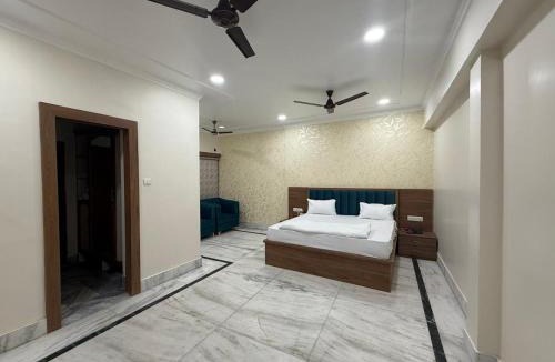 Civil Lines Hotel | Icon Residency Inn