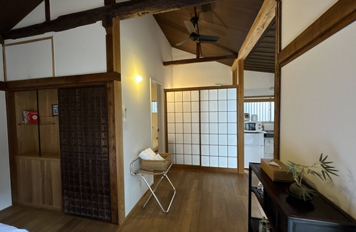Kamiikebukuro Ski Chalet | Ikebukuro Nigo - Tokyo architectural small villa