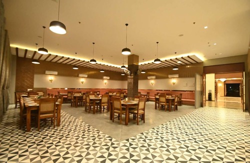 Shri Madhopur Hotel | 250 m² Hotel ∙ 4 guests