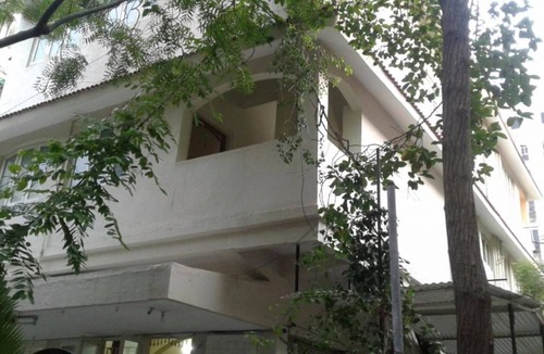 Ahmedabad Resort | Private room ∙ 10 guests