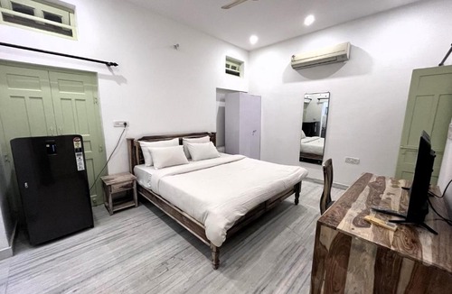 Bani Park House | INDERPURA HOUSE