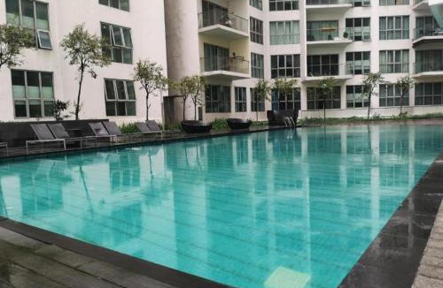 Chow Kit Hostel | Infinity Pool Hostel