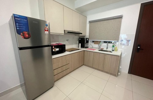 Mont Kiara Apartment | Inspirasi Mont Kiara 3 Rooms Balcony Free WIFI & Carpark By The Homez