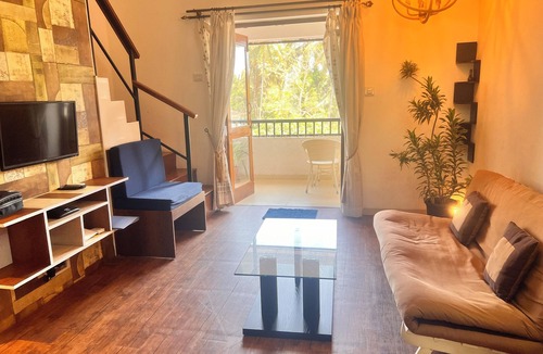 Arpora Apartment | Insta-Worthy 1 BHK Apt. with Pool & WiFi near Baga,Calangute, Anjuna Beaches