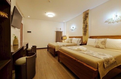 Coron Town Proper Cabin | Jai-cob's Suites
