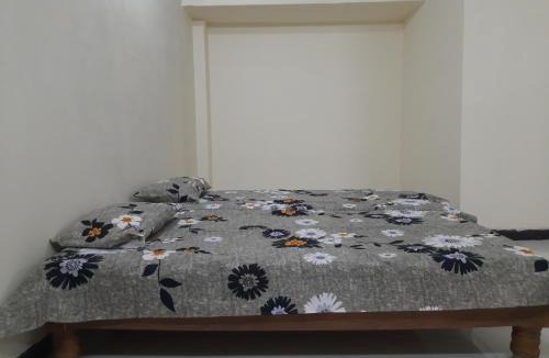 Ujjain House | Jain Yatri Niwas