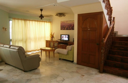 Kampung Bangkong House | Jalan Kuching KL Homestay