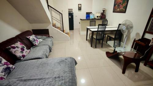 Lias House | Janice Place 2