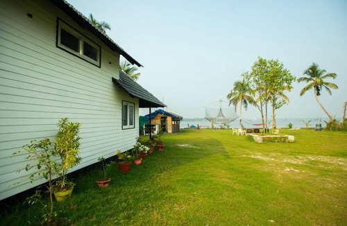 Kumbalangi Cottage | JC Den Villa Kochi by VOYE HOMES