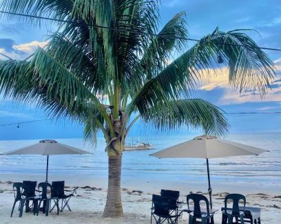 Carles Resort | Jeanette Beach Resort