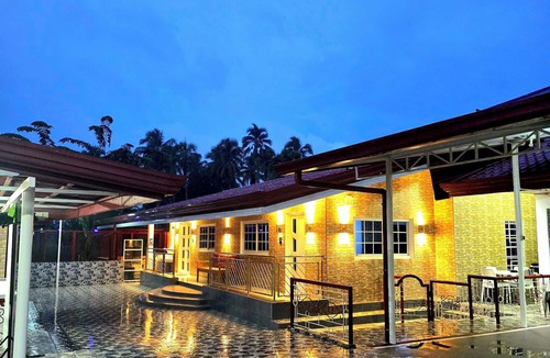Madrid House | Jenessa's Bungalow, Studio Type near Lanuza Surf Bay