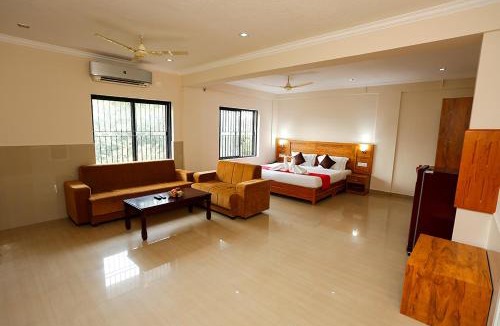 Sulthan Bathery Hotel | Jet Paark