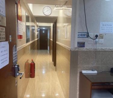 Mong Kok House | Johnson Hostel