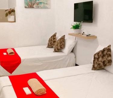 Dangcagan Hotel | Julia's Family Hotel & Events Place FAMILY-BARKADA ROOM