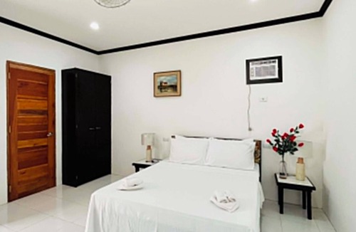 Lawaan Hotel | Jupiter's Garden Resort