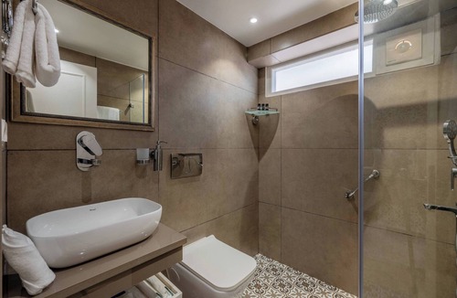 Varanasi Hotel | juSTa Luxe Kashi Parampara, Varanasi