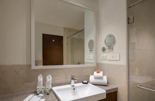 Vadodara Resort | Kabir Hotel & Spa