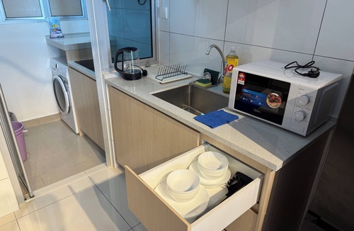 Kajang Apartment | Kajang Mirai Cozy 2BR Stay | Easy Access to KL & Bangi | Netflix + WIFI