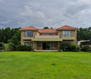Sanand Villa | Kalhaar Blues And Greens Premium Villa