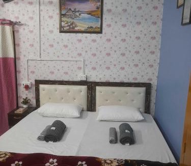 Varanasi House | Kashi dham heritage Homestay-Near to Temple and ghats