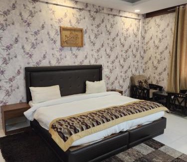 Sat Bari House | KCG Heritage