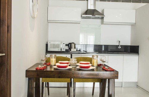 Kumbalam Apartment | Kent Baywatch Suites