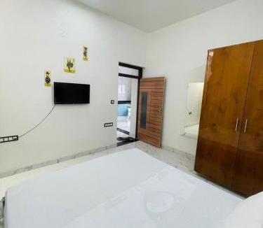 Lake Pichola House | Kesar kunj home stay