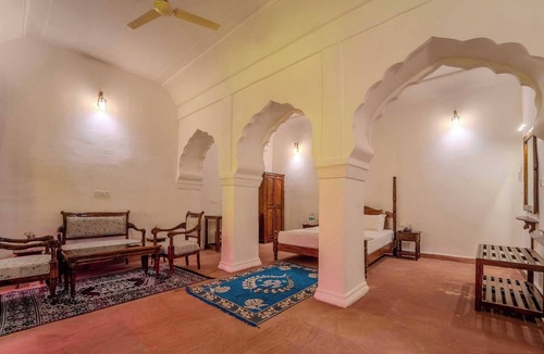 Bhandarej Hotel | Khawa Palace and Resort