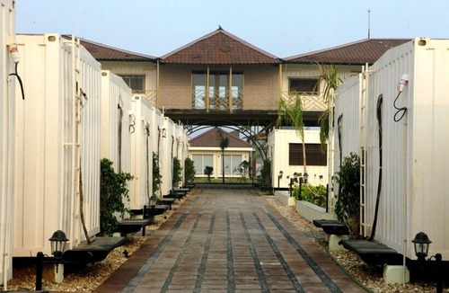 Sindhari Hotel | Kiri Container Resorts