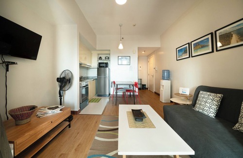Legazpi Village Apartment | KL Tower