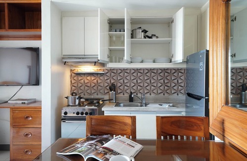 Legazpi Village Apartment | KL Tower