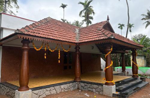 Kakkanad House | Kochuthottathil Heritage