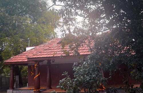 Kakkanad House | Kochuthottathil Heritage