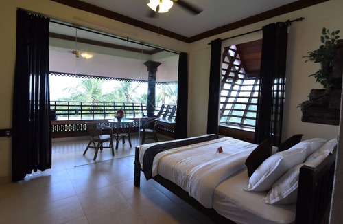 Kovalam Hotel | Kovalam Beach Hotel