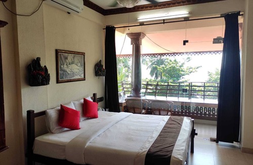 Kovalam Hotel | Kovalam Beach Hotel
