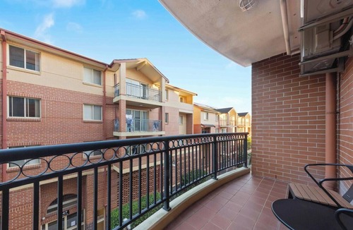 Camperdown Apartment | KozyGuru | Camperdown | Modern Studio near USYD