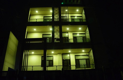 Jaipur Apartment | "Krishan kunj vacation home"Luxurious centrally located 4BHK Homestay Apartment