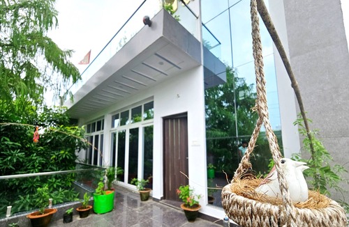Mohangarh Apartment | Kriti : Tranquil Modern Oasis