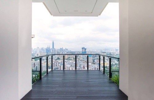 Bandar Tun Razak Apartment | Kuala Lumpur KLCC Stylish & Comfy | 5★ Location, Netflix, Pool + Gym 03