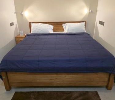 Thiruvananthapuram Apartment | Kubera Heritage Inn , Near Sreepadmanabhaswamy temple