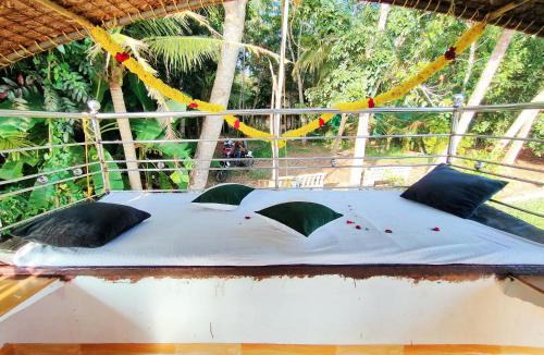 Andhakaranazhy Boat Rental | Kumarakom