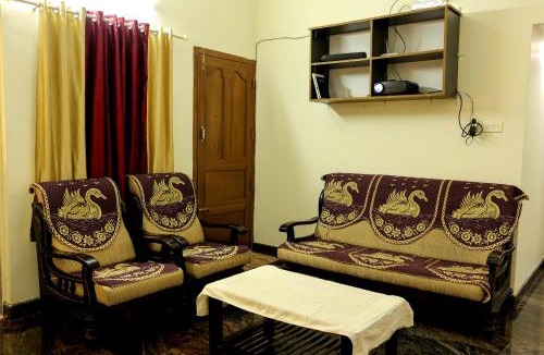 Vaikam House | Kunnumpurathu Holidays & Homestay