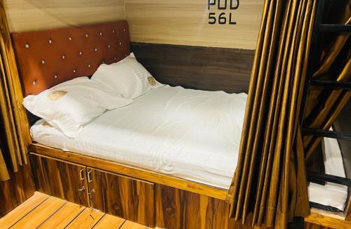 Dwaraka Nagar Hotel | Kushi's Nap N Go Dormitory